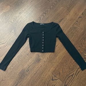 Black long sleeve crop top